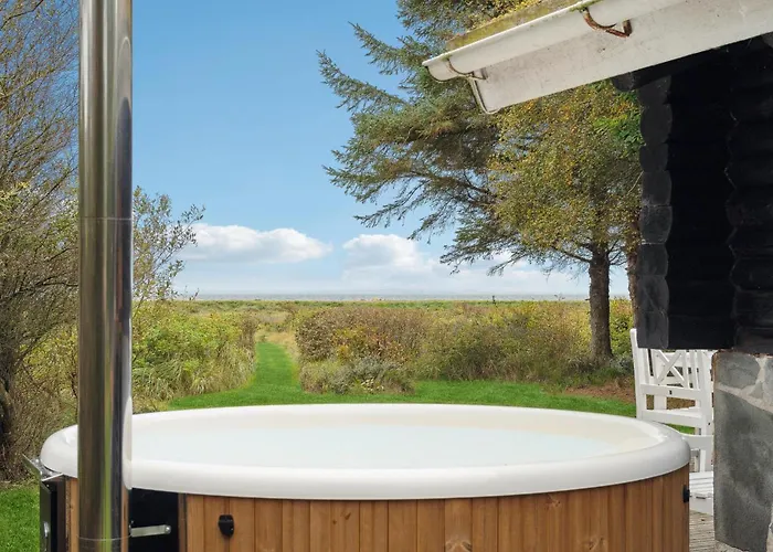 3 Bedroom Cozy In Hurup Thy *